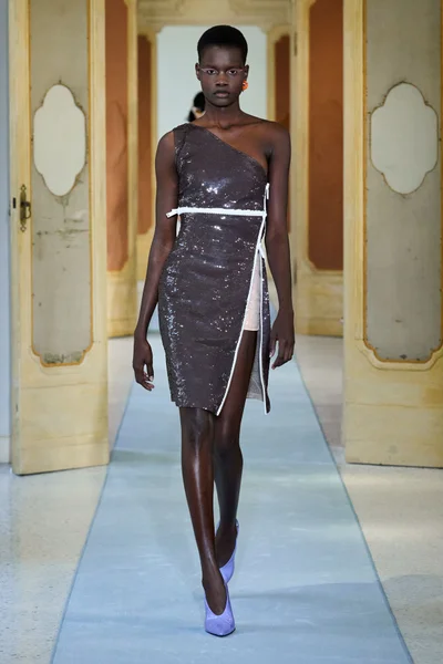 Look 40